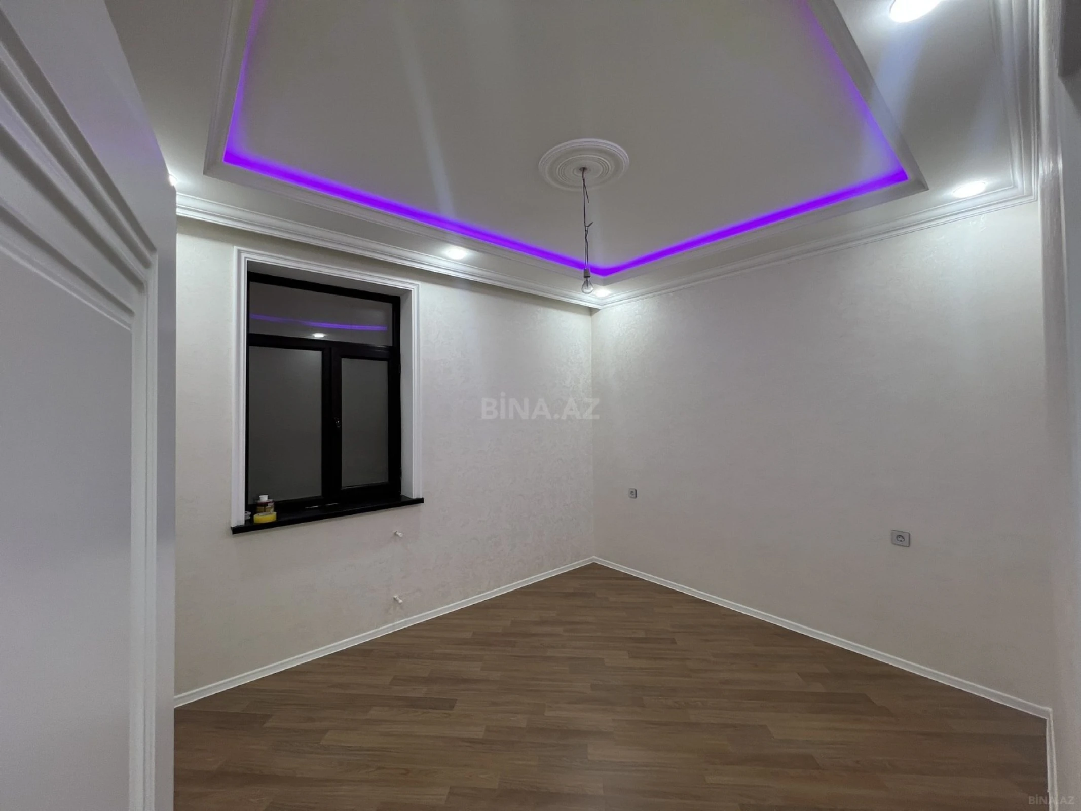 Satılır 6 otaqlı həyət evi 220 m²