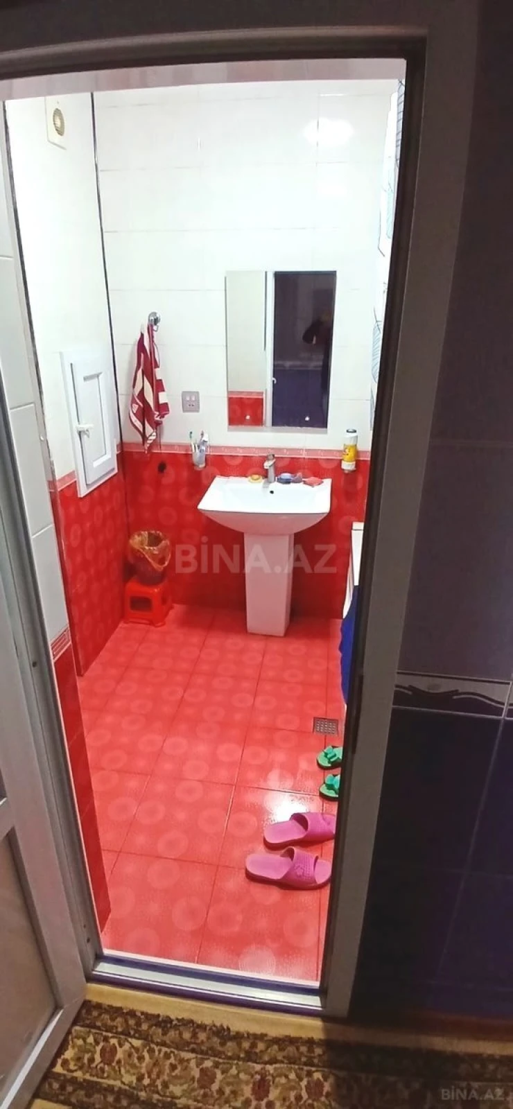 Satılır 5 otaqlı mənzil 100 m²