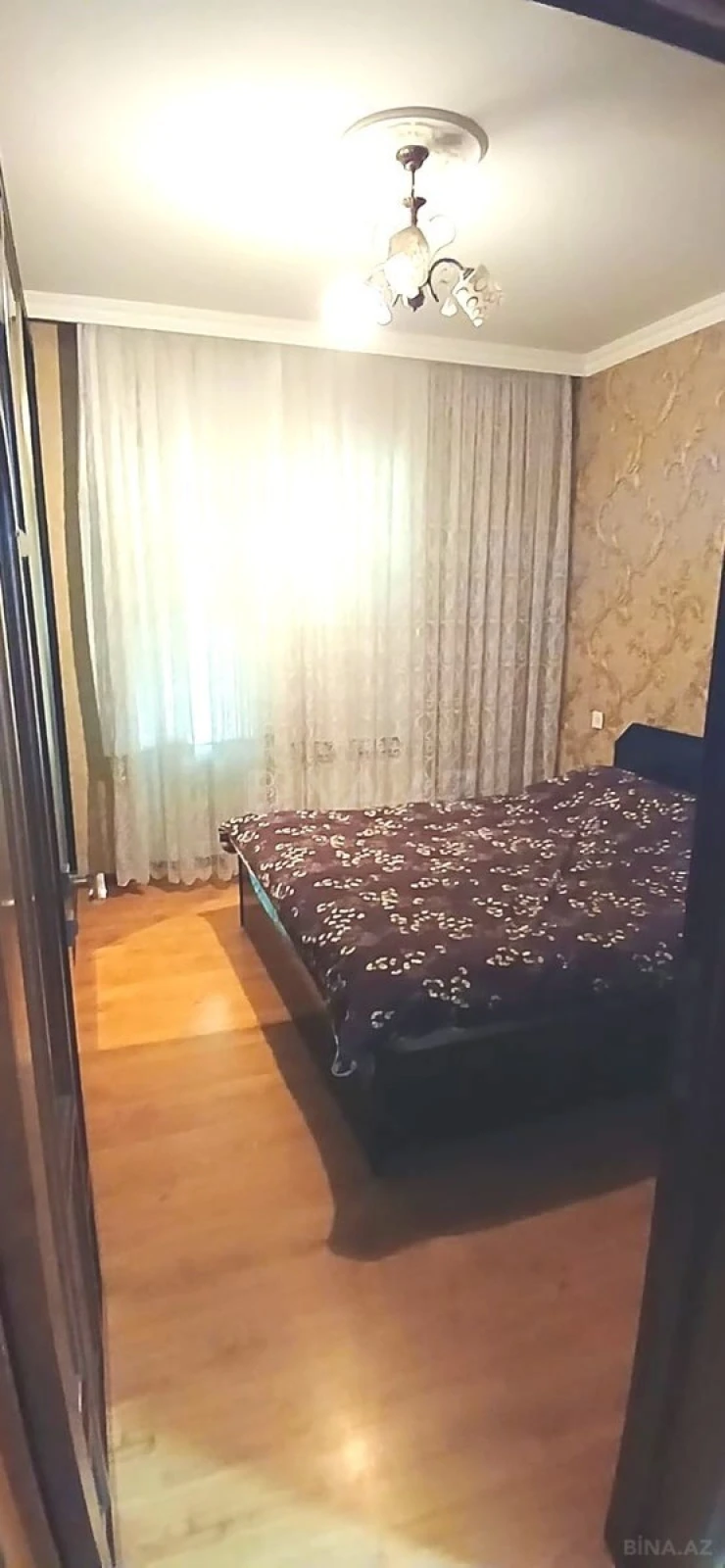 Satılır 5 otaqlı mənzil 100 m²