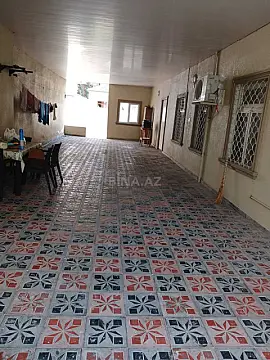 Satılır 5 otaqlı həyət evi 300 m²