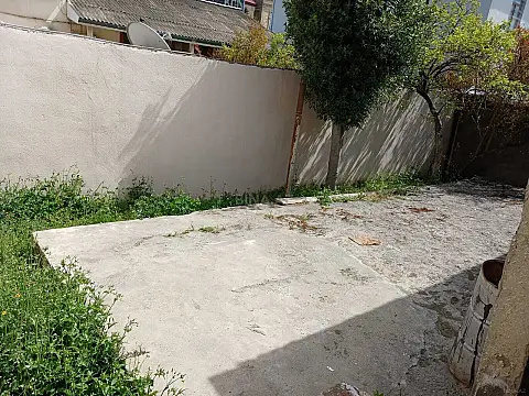 Satılır 5 otaqlı həyət evi 300 m²