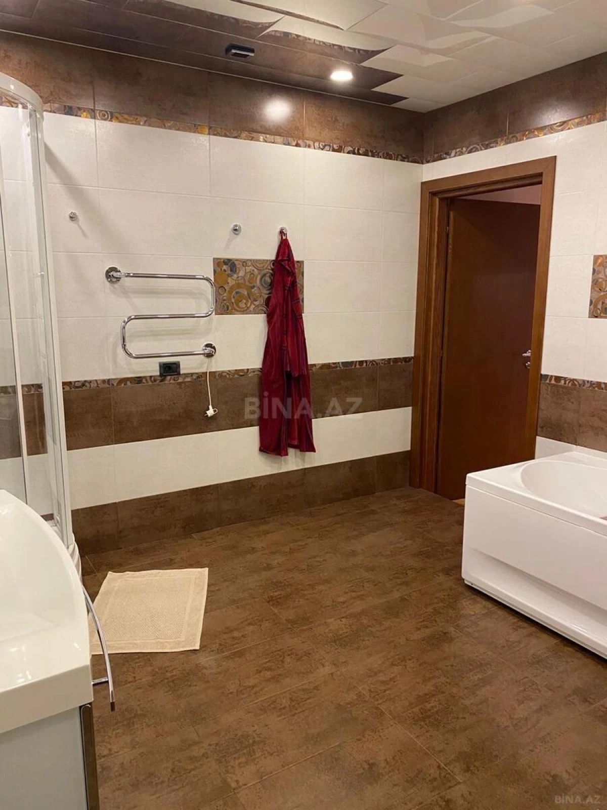 Satılır 3 otaqlı mənzil 110 m²