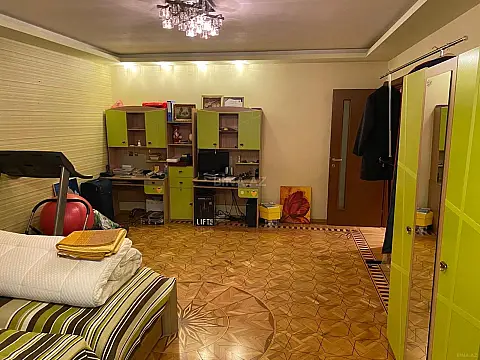 Satılır 3 otaqlı mənzil 110 m²