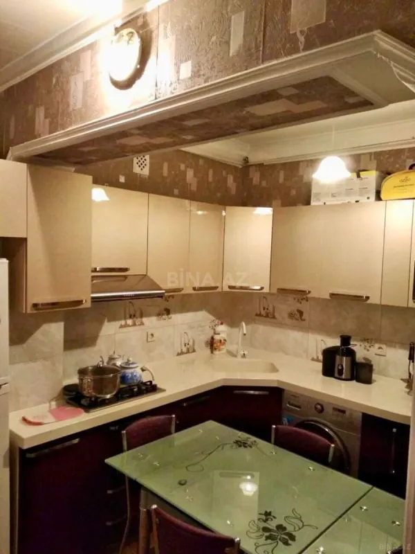 Kirayə verilir 2 otaqlı mənzil 60 m²