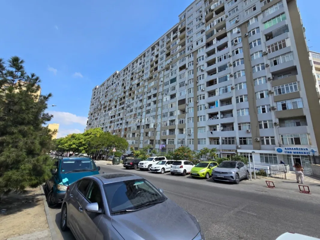 Satılır 2 otaqlı mənzil 100 m²