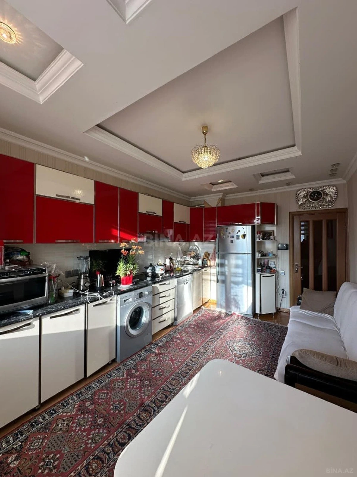 Satılır 2 otaqlı mənzil 100 m²