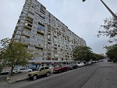 Satılır 2 otaqlı mənzil 100 m² — Bakı, 8-ci kilometr 2 otaq 100.00 m²