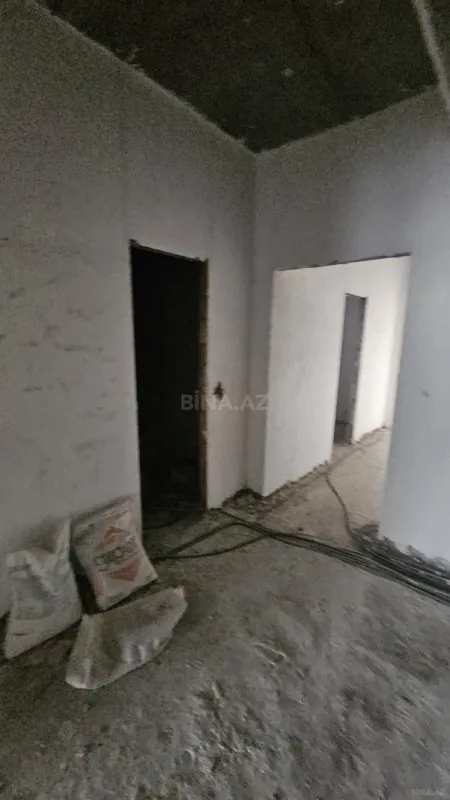 Satılır 3 otaqlı mənzil 155 m²