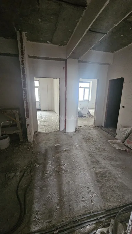 Satılır 3 otaqlı mənzil 155 m²