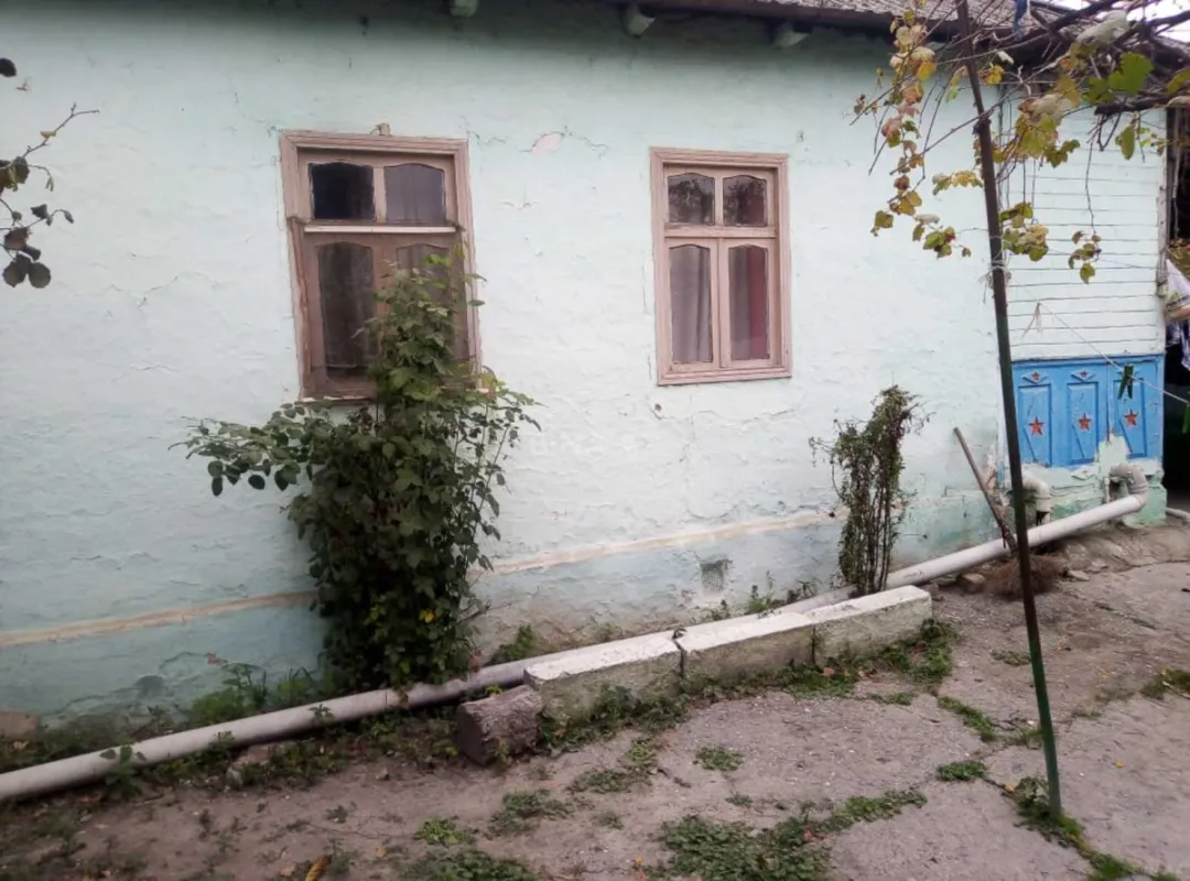 Satılır 3 otaqlı həyət evi 600 m²