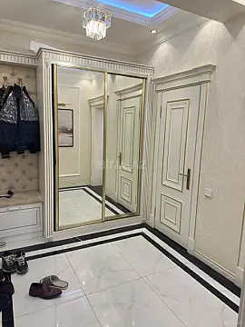 Kirayə verilir 2 otaqlı mənzil 96 m²