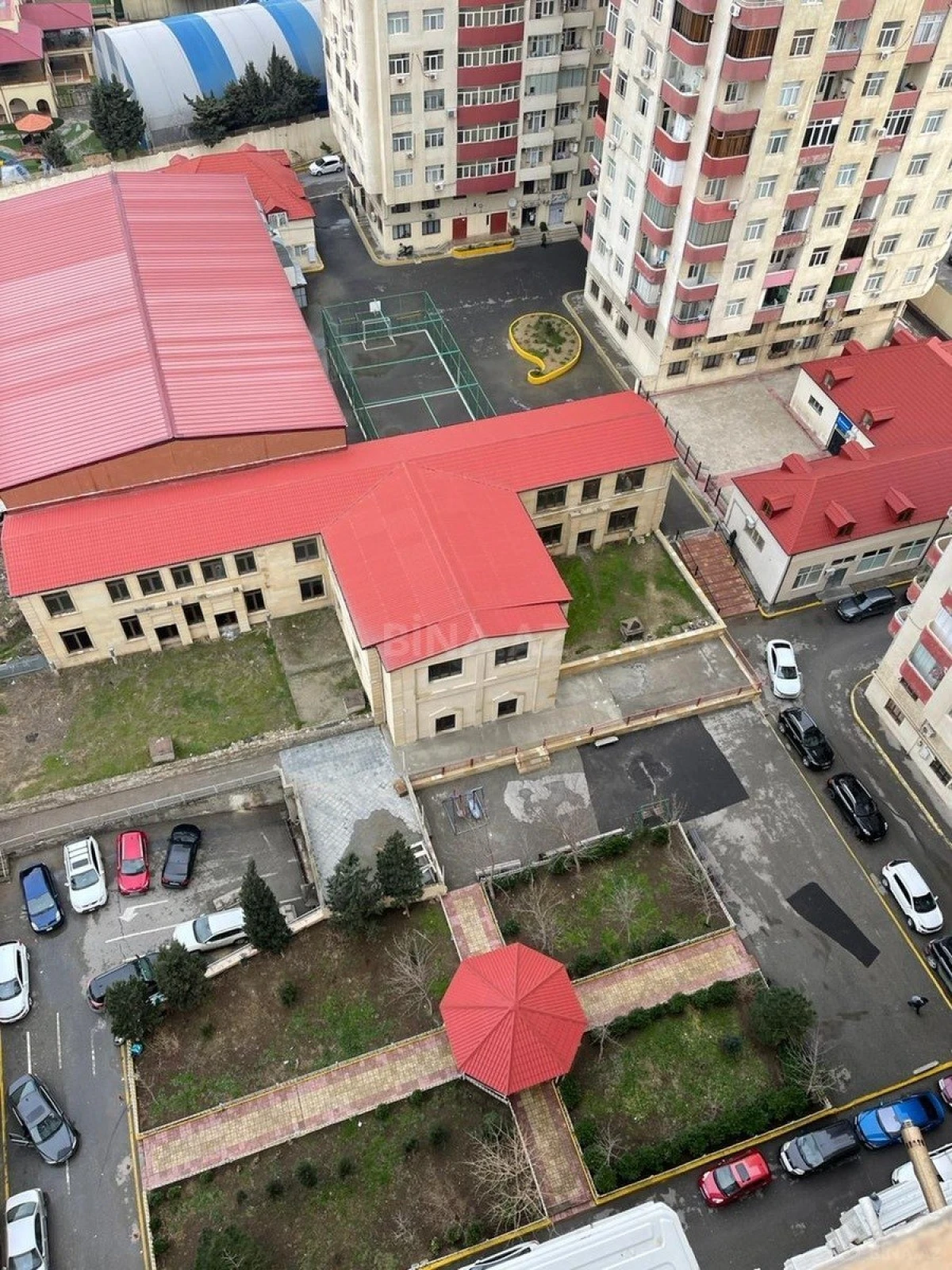 Satılır 3 otaqlı mənzil 125 m²