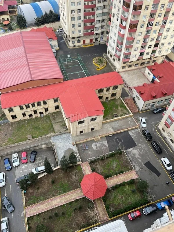 Satılır 3 otaqlı mənzil 125 m²