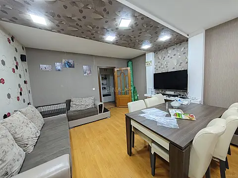 Satılır 3 otaqlı mənzil 70 m² — Bakı, Bakıxanov 3 otaq 70.00 m²