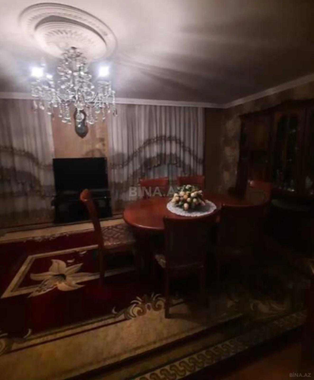 Satılır 5 otaqlı mənzil 100 m²