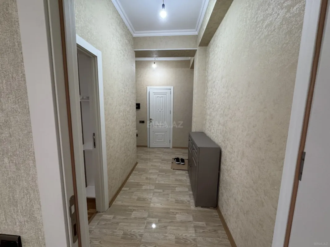 Satılır 2 otaqlı mənzil 61 m²