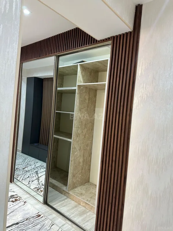Satılır 3 otaqlı mənzil 117 m²