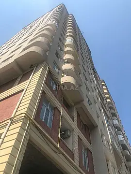 Satılır 3 otaqlı mənzil 117 m²