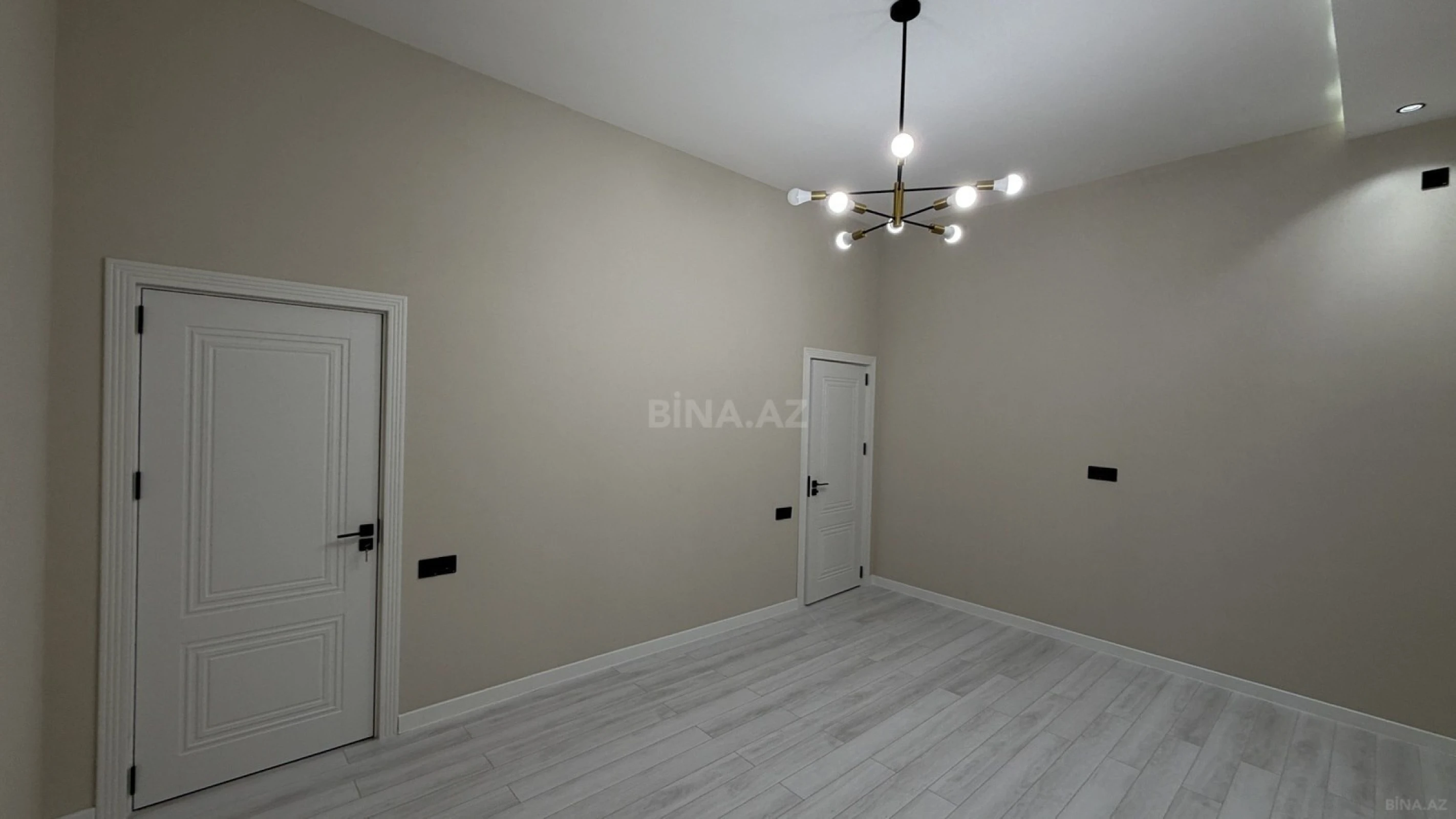 Satılır 4 otaqlı həyət evi 150 m²
