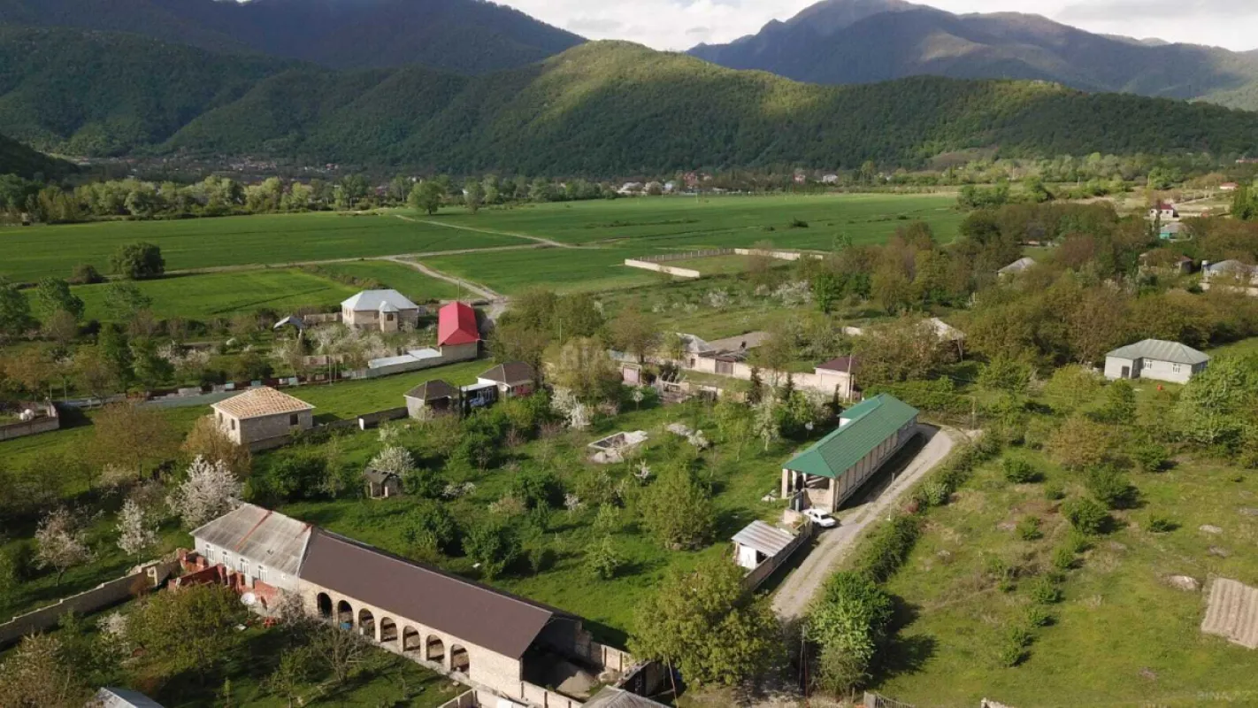 Satılır torpaq sahəsi 10 m²