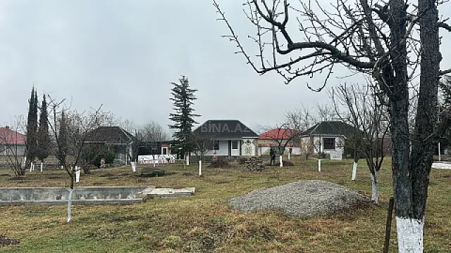 Satılır torpaq sahəsi 10 m²