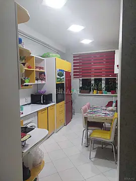 Satılır 2 otaqlı mənzil 71 m²
