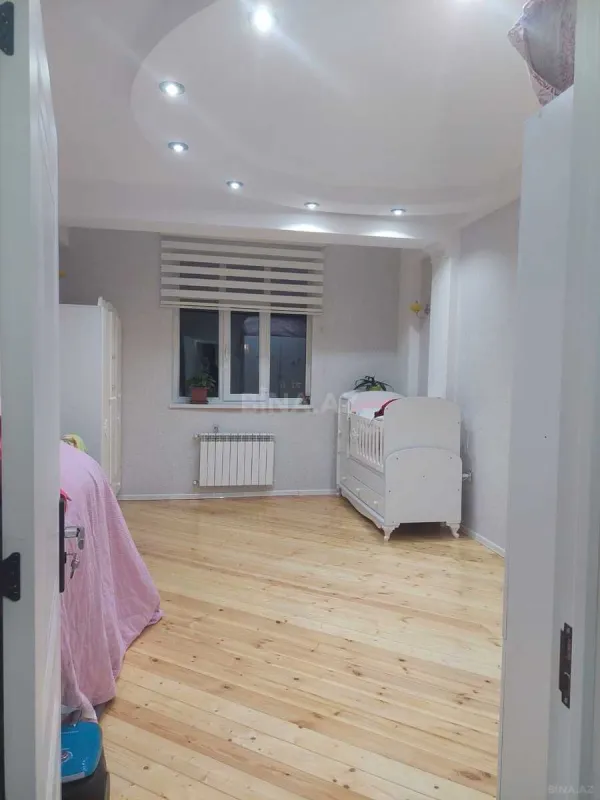 Satılır 2 otaqlı mənzil 71 m²