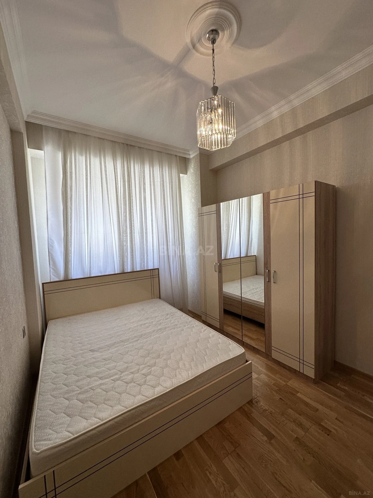Kirayə verilir 2 otaqlı mənzil 64 m²