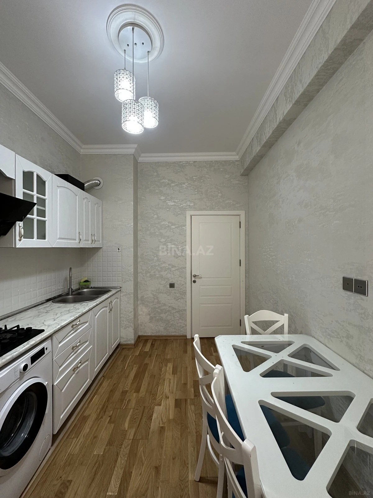 Kirayə verilir 2 otaqlı mənzil 64 m²