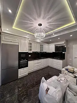 Satılır 3 otaqlı mənzil 137 m²