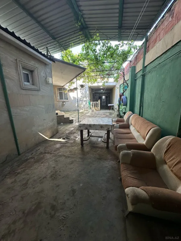 Satılır 5 otaqlı həyət evi 100 m²