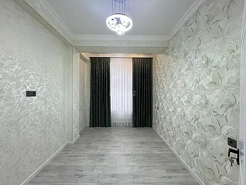 Satılır 3 otaqlı mənzil 105 m²