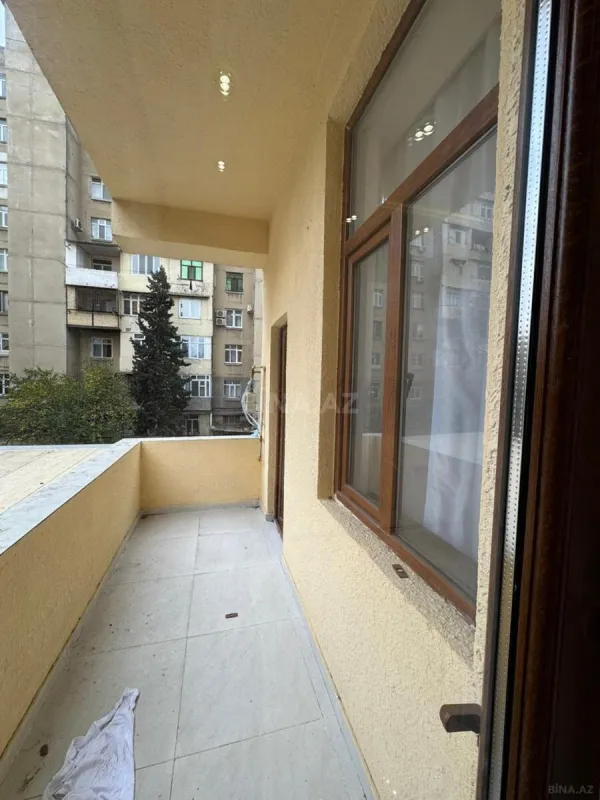 Satılır 3 otaqlı mənzil 105 m²