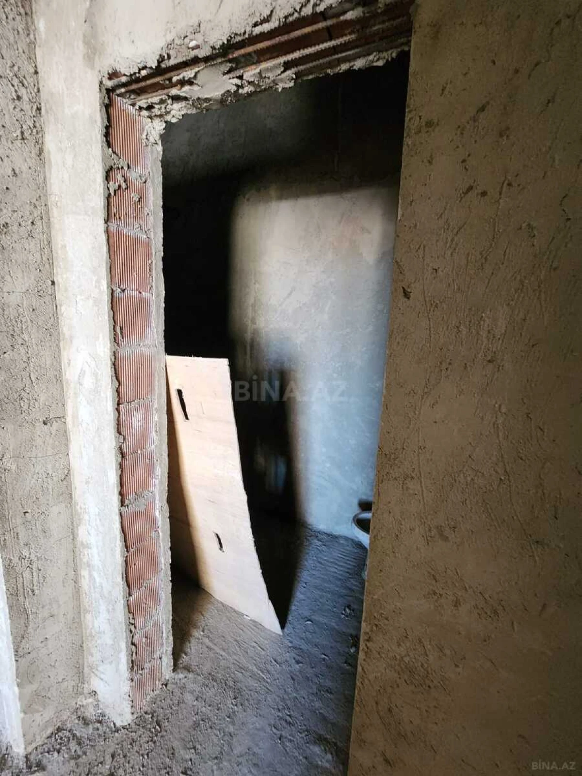 Satılır 3 otaqlı mənzil 180 m²