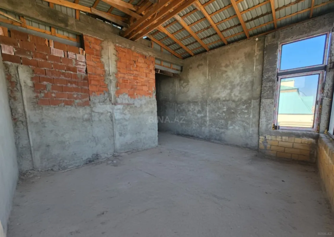 Satılır 3 otaqlı mənzil 180 m²