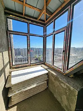 Satılır 3 otaqlı mənzil 180 m²