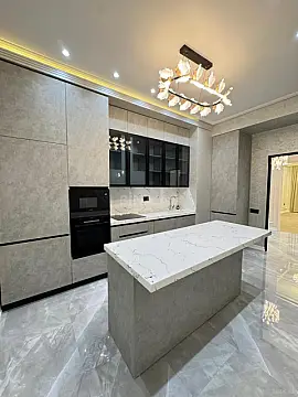Satılır 3 otaqlı mənzil 130 m²