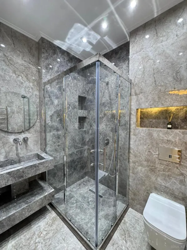 Satılır 3 otaqlı mənzil 130 m²