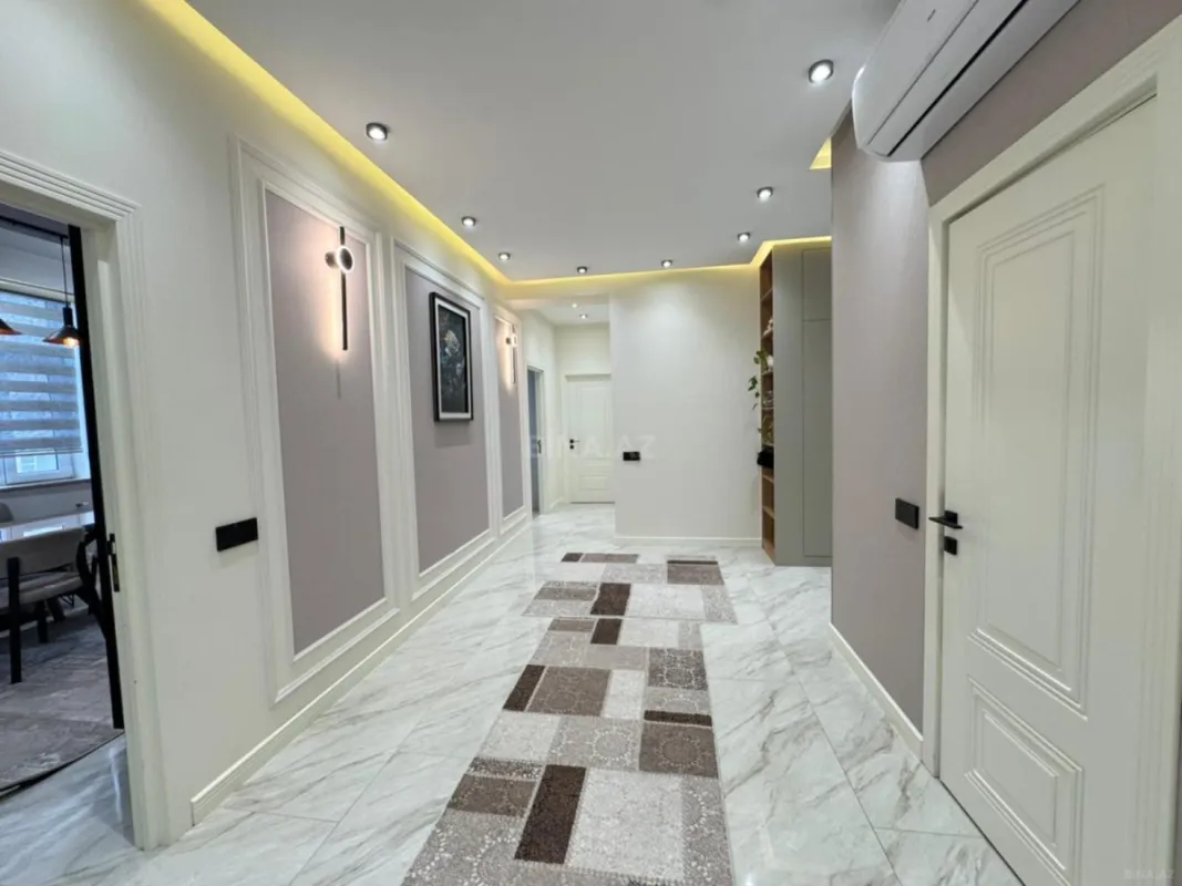 Satılır 3 otaqlı mənzil 138 m²