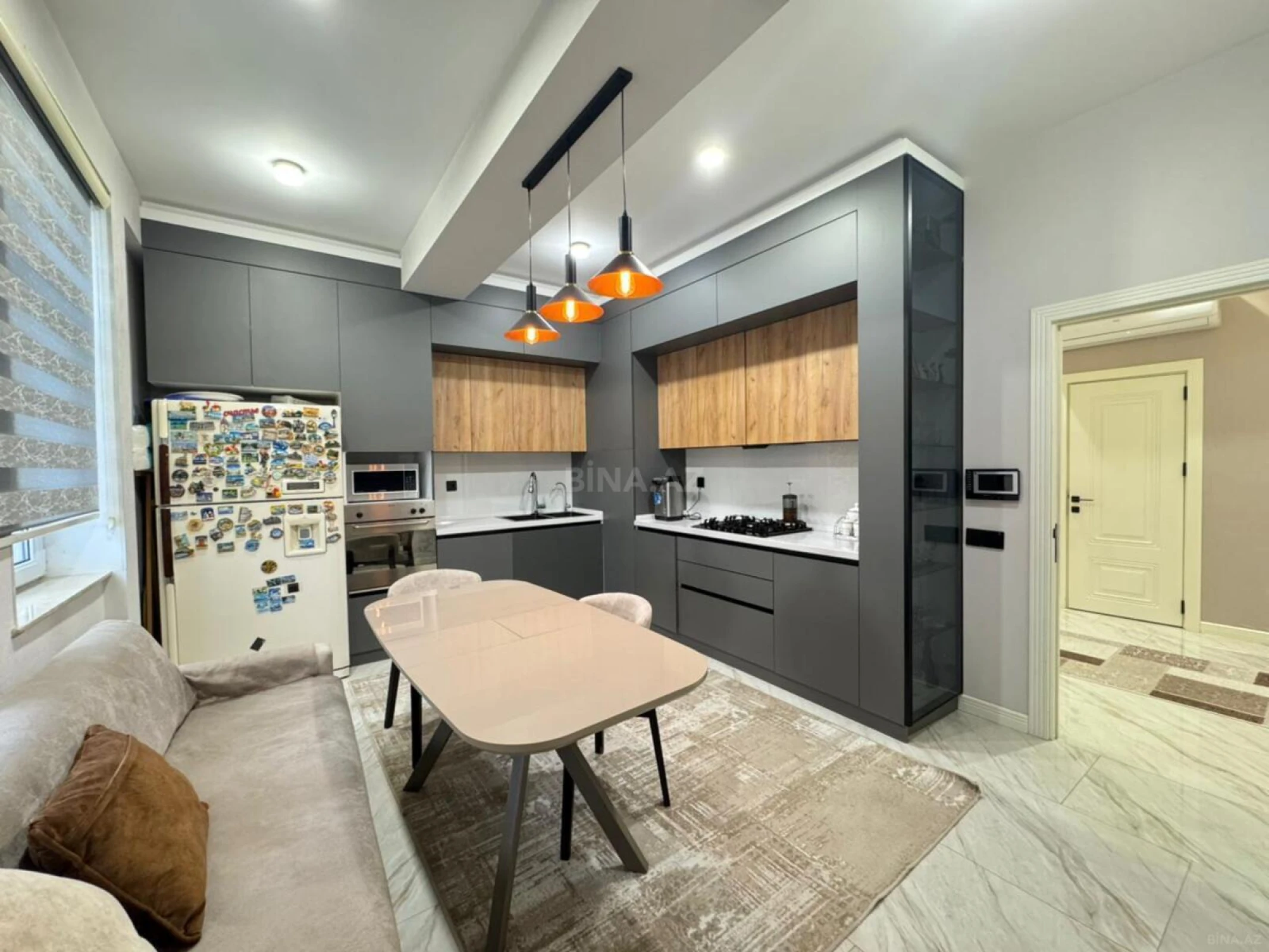 Satılır 3 otaqlı mənzil 138 m²