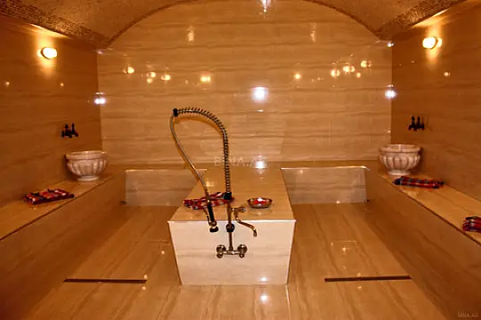 Satılır obyekt 250 m²