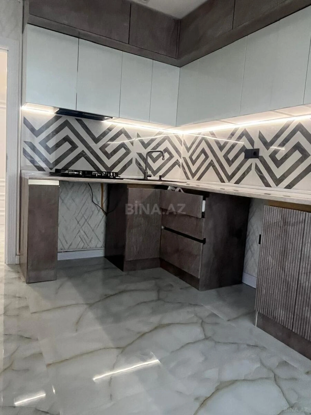 Satılır 3 otaqlı mənzil 85 m²