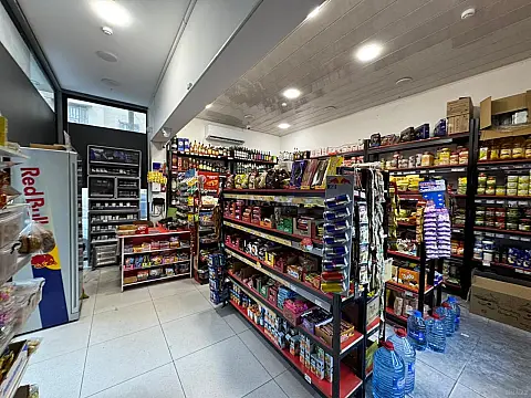 Satılır obyekt 57 m²