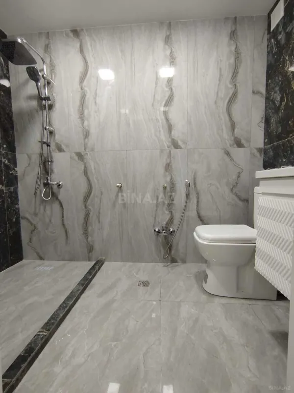 Satılır 4 otaqlı mənzil 97 m²