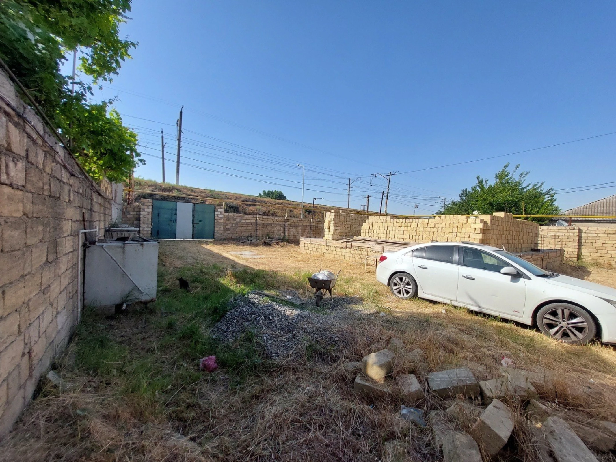 Satılır torpaq sahəsi 4 m²