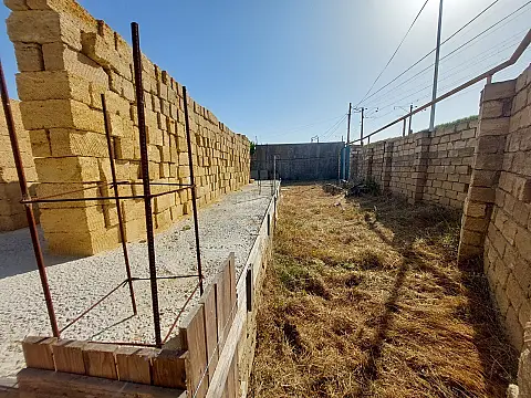 Satılır torpaq sahəsi 4 m²