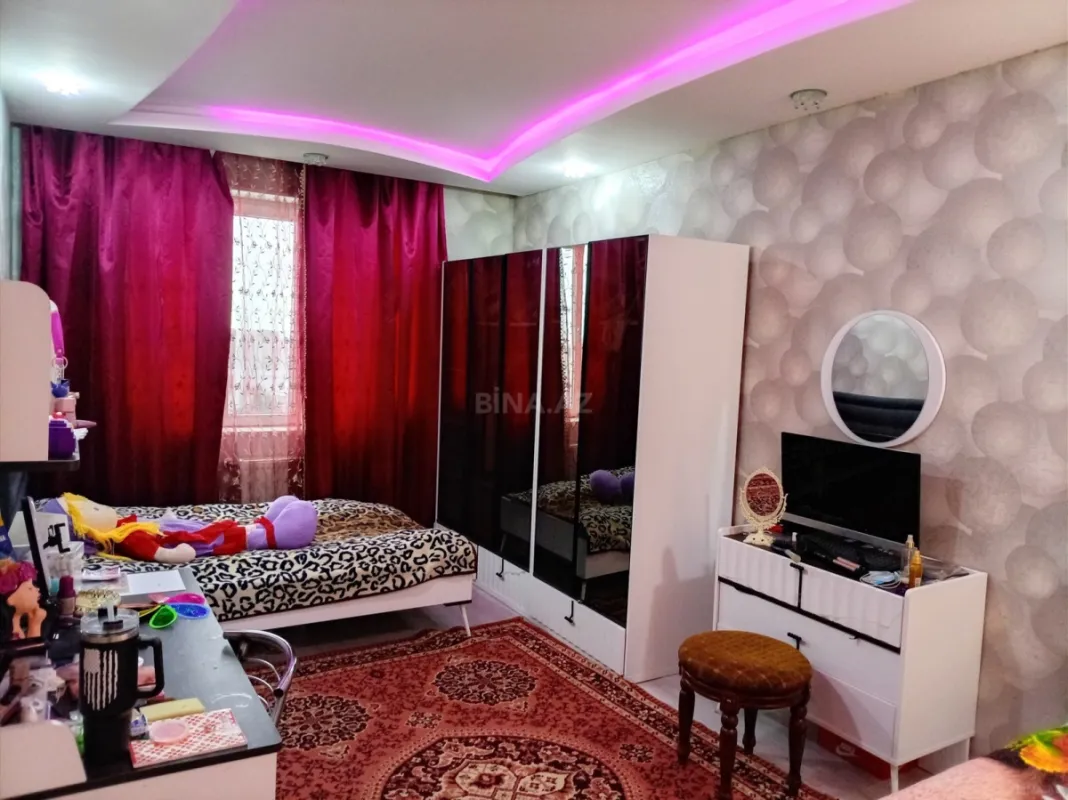 Satılır 3 otaqlı mənzil 87 m²