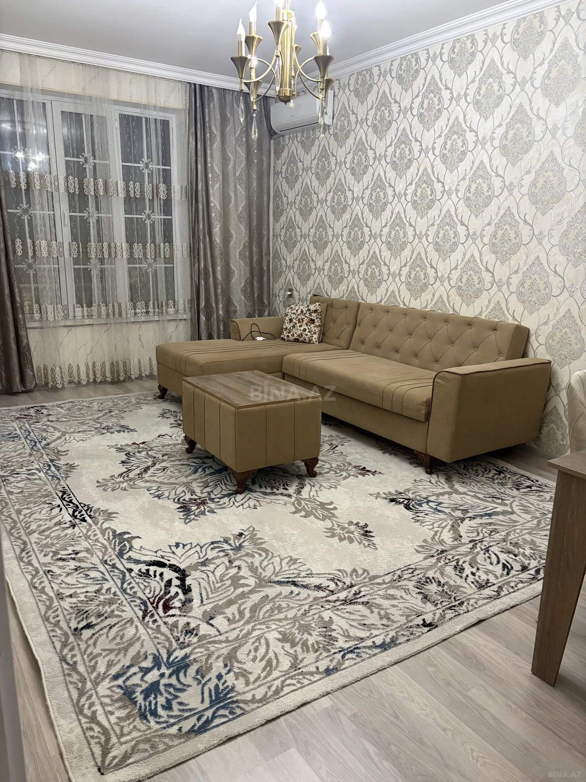 Satılır 6 otaqlı həyət evi 170 m²