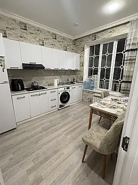 Satılır 6 otaqlı həyət evi 170 m²