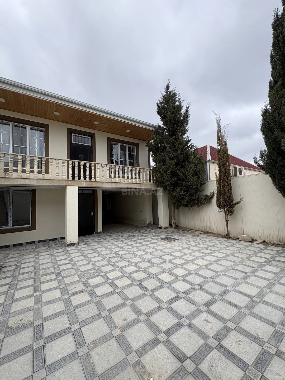 Satılır 6 otaqlı həyət evi 170 m²